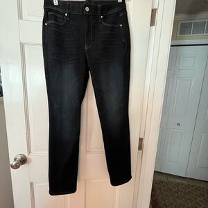 WhiteHouseBlackMarket Slim Sculpt High Rise size 8, like new!